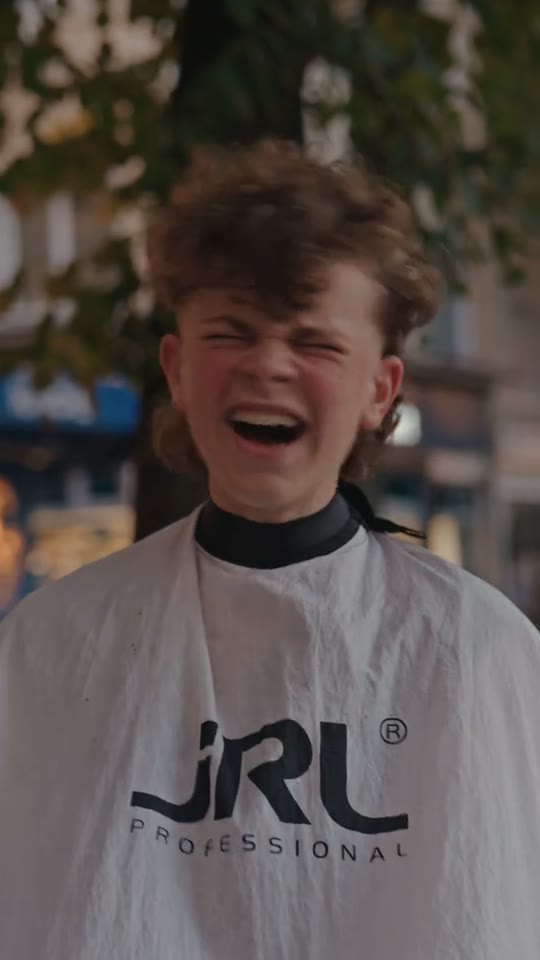 Emilian, 14: the jazz voice from the music school – video on TikTok