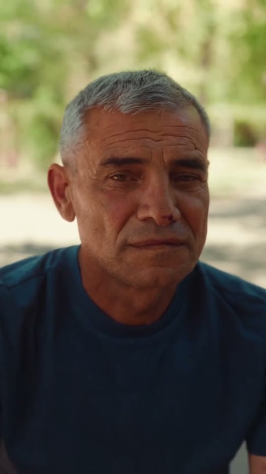 Apostol from Lom: the builder living a "second life" – video on TikTok